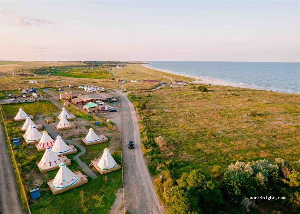 Human presence at Corbu's Black Sea beach in Romani